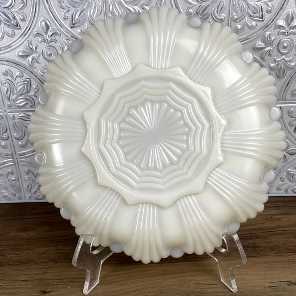 Golden Shell Deviled Egg Server Plate Anchor Hocking Milk Glass Gold Trim - Picture 3 of 10